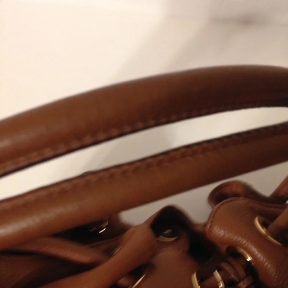 MICHAEL KORS drawstring leather brown purse bag